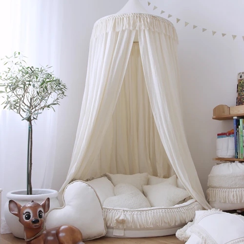Futrzana poduszka Boho gwiazdka Wanilia