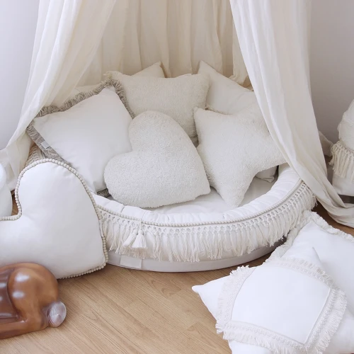 Boho Bubble heart pillow Vanilla