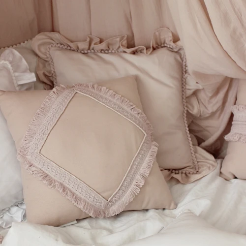 Square lace pillow Powder pink