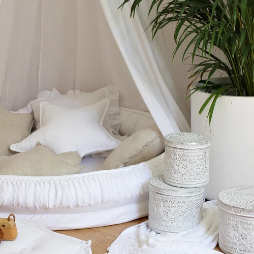 Bubble star pillow White