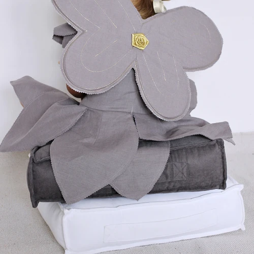 Pikowana pufa grafitowa