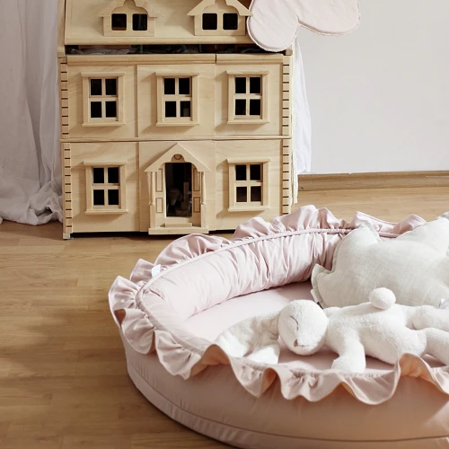 Small Junior nest Basic with ruffles Powder pink