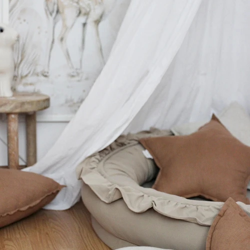 Small Junior nest Basic with ruffles Cappuccino