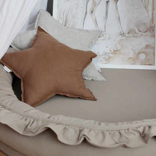 Small Junior nest Basic with ruffles Cappuccino