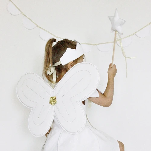 Crown PN White with rose and gold ribbon