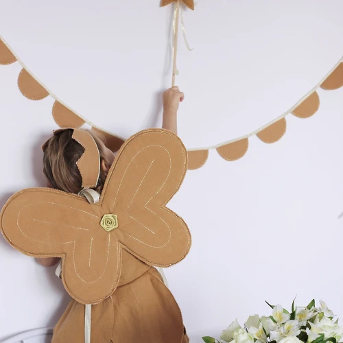 Korona PN Karmelowa z różyczką ze złotą wstążką