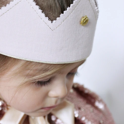 Crown PN Powder pink with rose and gold ribbon