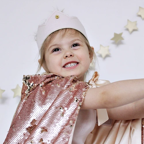 Crown PN Powder pink with rose and gold ribbon