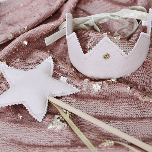 Crown PN Powder pink with rose and gold ribbon