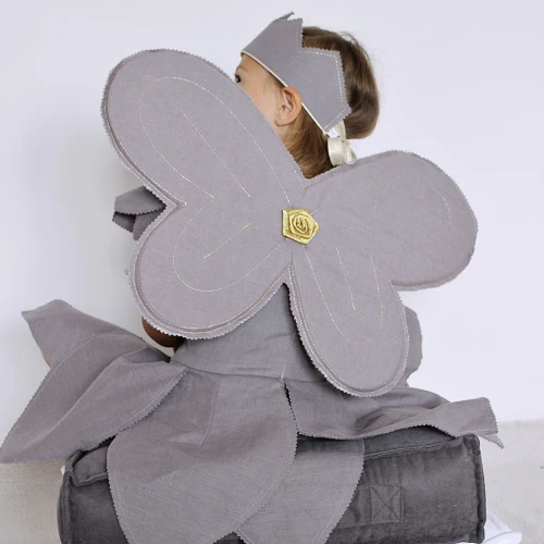 Crown PN Shark with rose and gold ribbon