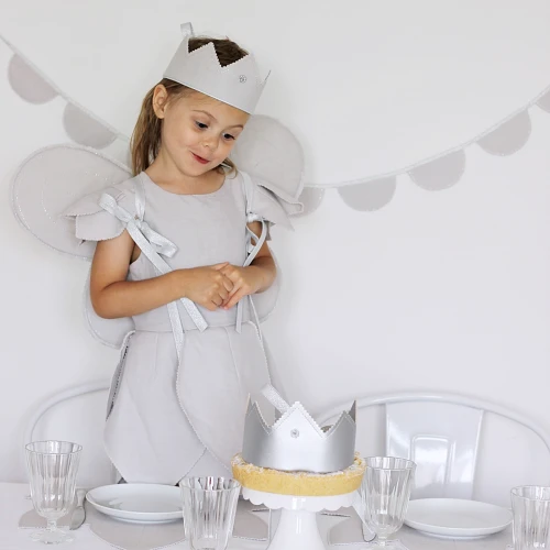 Korona PN Jasno szara z różyczką ze srebrną wstążką