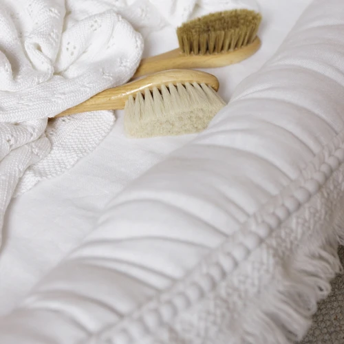 Gniazdko niemowlęce Boho Białe