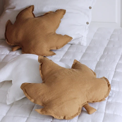 Maple leaf pillow PN Caramel - II quality (I)