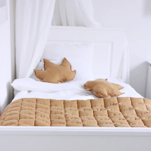 Maple leaf pillow PN Caramel - II quality (I)