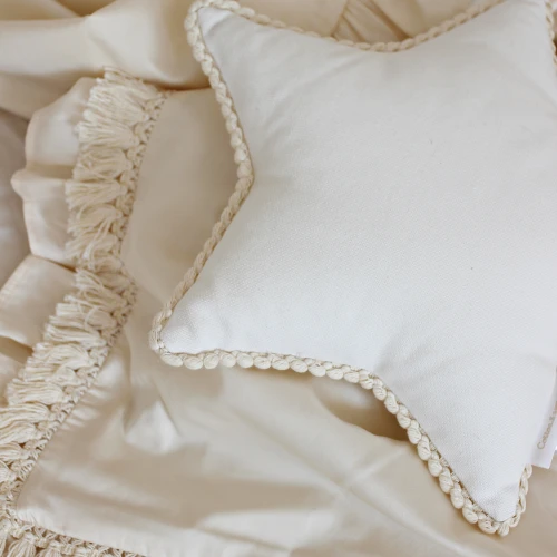 Mini star pillow with bubbles Vanilla