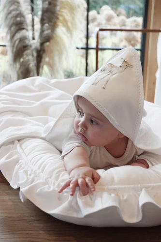 Baby nest BASIC with ruffles White