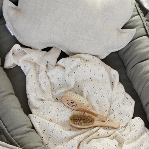 Gniazdko Niemowlęce Pure nature z falbanką Oliwkowe