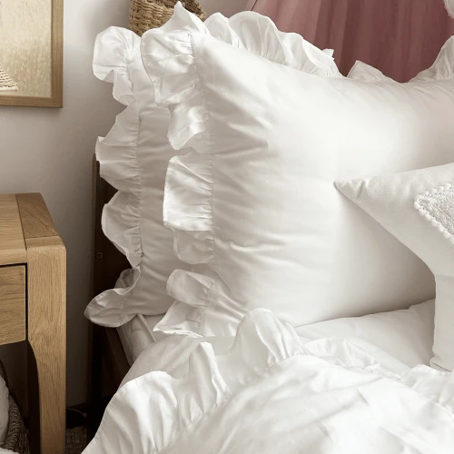 Adult Bed linen with ruffles Margaret White 