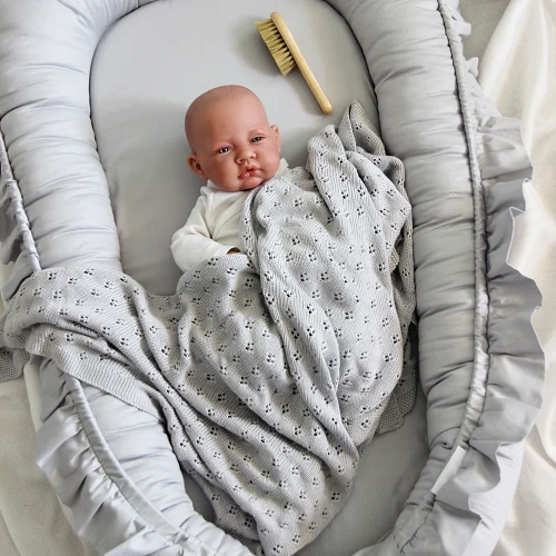 Gniazdko niemowlęce Simply Glamour Szare