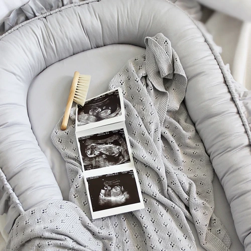 Gniazdko niemowlęce Simply Glamour Szare