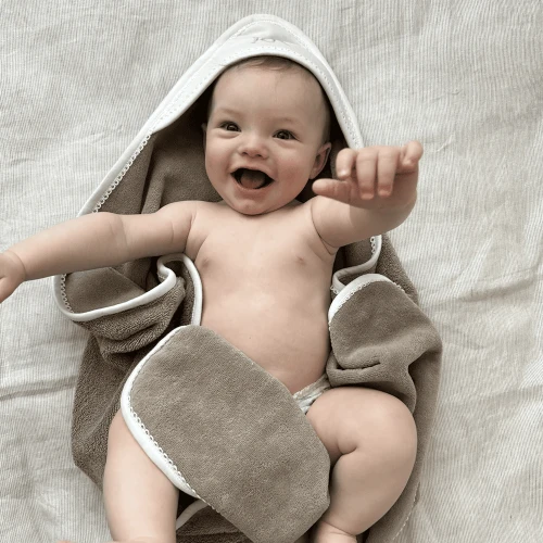Newborn Premium hooded towel Fawn Chocolate 80x80 cm  