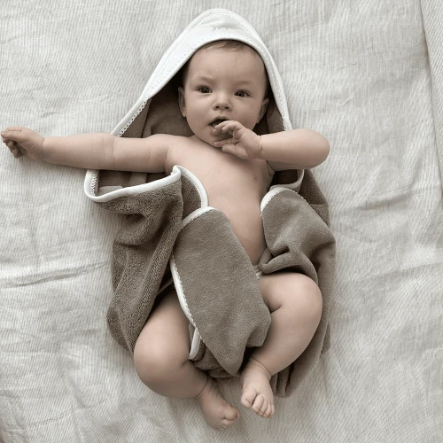 Newborn Premium hooded towel Fawn Chocolate 80x80 cm  