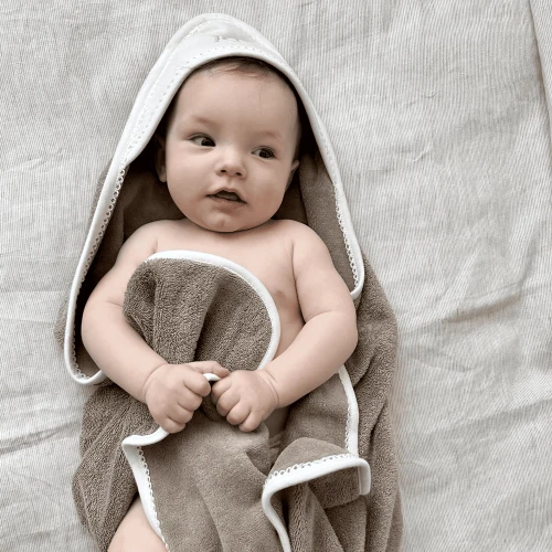 Newborn Premium hooded towel Fawn Chocolate 80x80 cm  