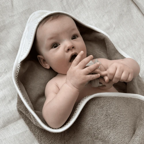 Newborn Premium hooded towel Fawn Chocolate 80x80 cm  