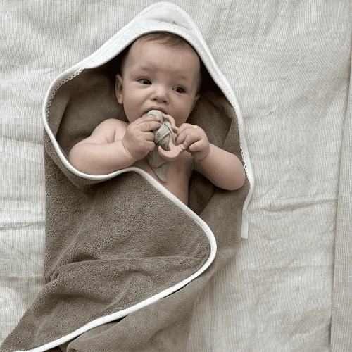 Newborn Premium hooded towel Fawn Chocolate 80x80 cm  