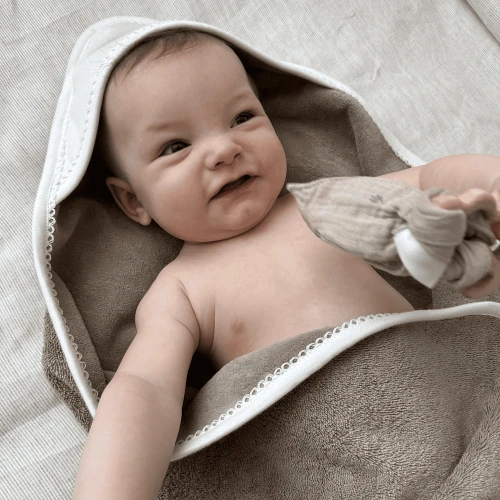 Newborn Premium hooded towel Fawn Chocolate 80x80 cm  