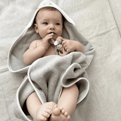 Ręcznik niemowlęcy Premium z kapturkiem Fawn 80x80 cm Jasnoszary 
