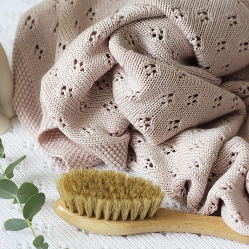 Ażurowy kocyk bambusowy Pudrowy róż