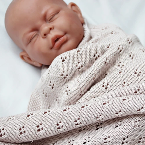 Ażurowy kocyk bambusowy Pudrowy róż