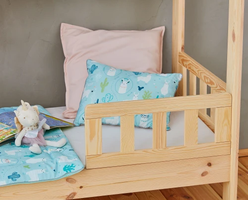 Łóżko-domek 160x70 cm