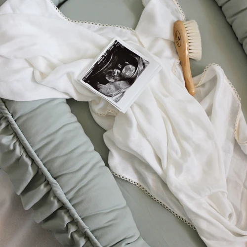 Bamboo swaddle with lace Baby 80x100cm vanilla