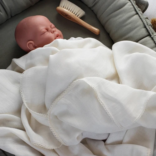 Bamboo swaddle with lace Junior 100x135 cm Vanilla