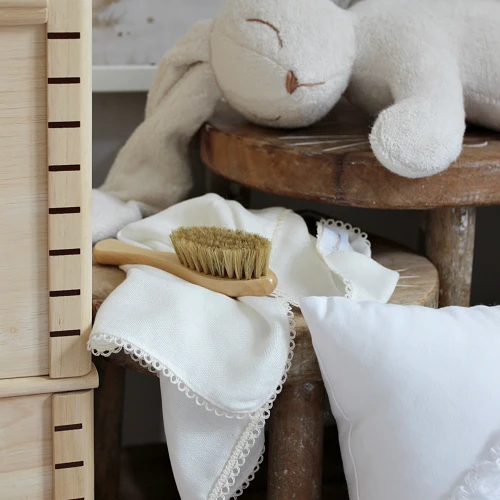 Bamboo diaper with lace Vanilla 43x43 cm