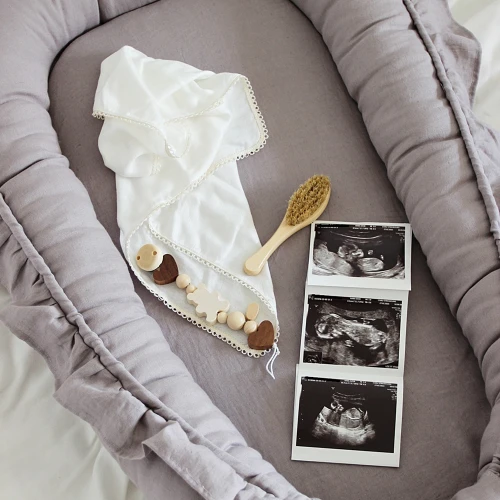 Bamboo diaper with lace Vanilla 43x43 cm