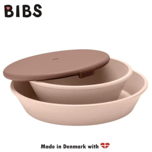 BIBS DINNER PLATE SET BLUSH plate with a bowl and a lid
