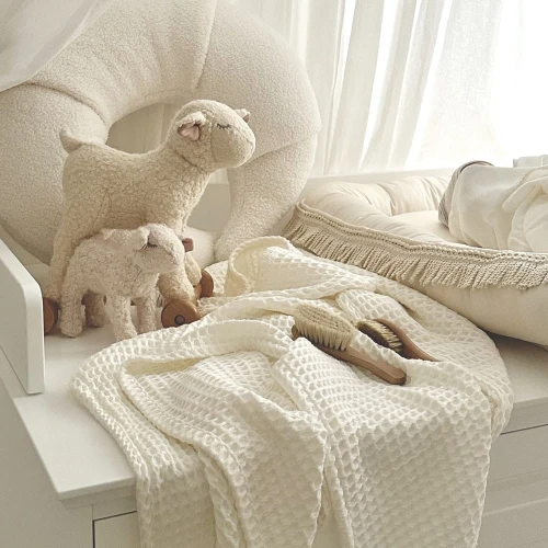Bamboo waffle blanket with tassels Cream