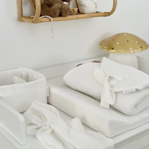 Newborn care set with changing mat Off white