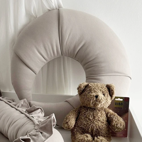 Poduszka Croissant Harry Ciemny beż