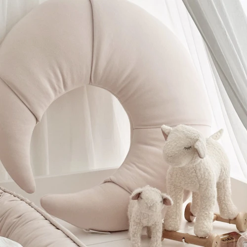 Croissant pillow Harry Powder pink