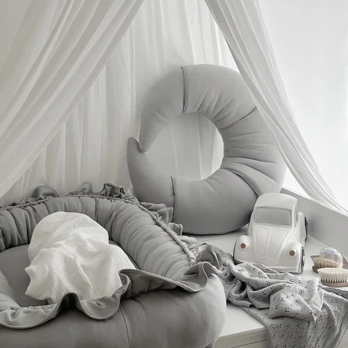 Poduszka Croissant Harry Jasno szara