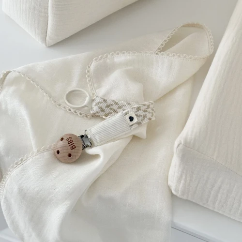 Bamboo diaper with lace Vanilla 43x43 cm